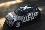 P90594630_highRes_mini-john-cooper-wor