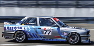 1987er E30 V8 von Liteglas