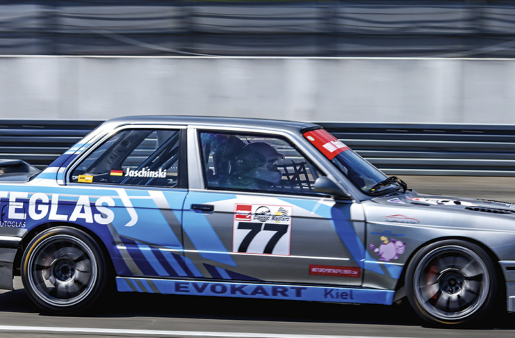 1987er E30 V8 von Liteglas